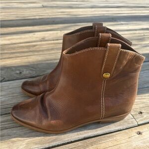 Women’s Michael Michael Kors size 7.5 leather brown boots